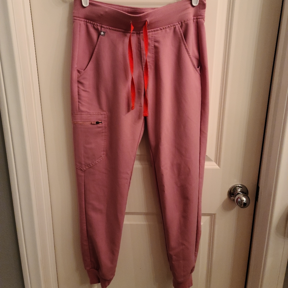 New Figs Chalk Pink Jogger Scrub Pants XS